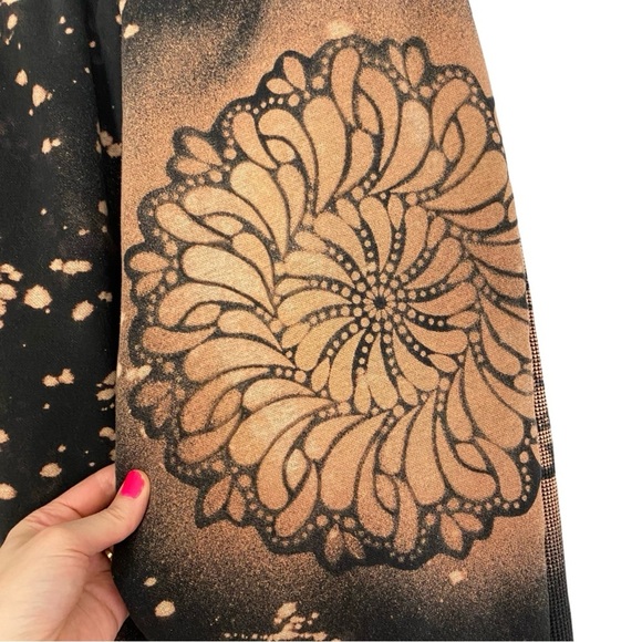 Puma Sweatpants Mens Size Large Upcycled Floral Joggers Sweats Leisure Pants - Picture 14 of 16